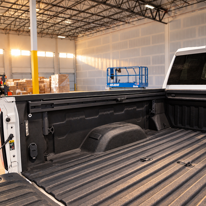 Integral Rails (Full Length) - Bedside Rail System - Chevrolet & GMC 2500/3500 (2020+ 6'10" Bed)
