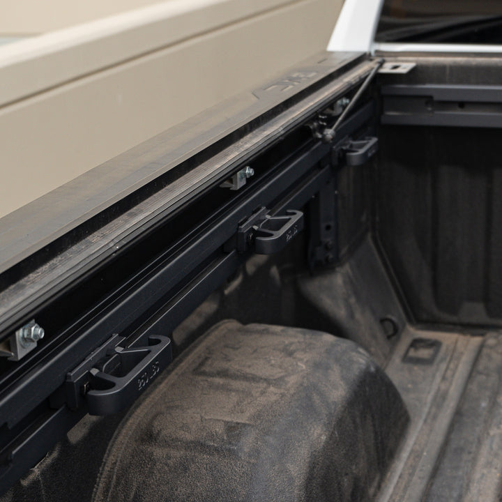 Cargo Control System - Chevrolet & GMC HD 2500/3500 (2020+ 6'10" Bed)