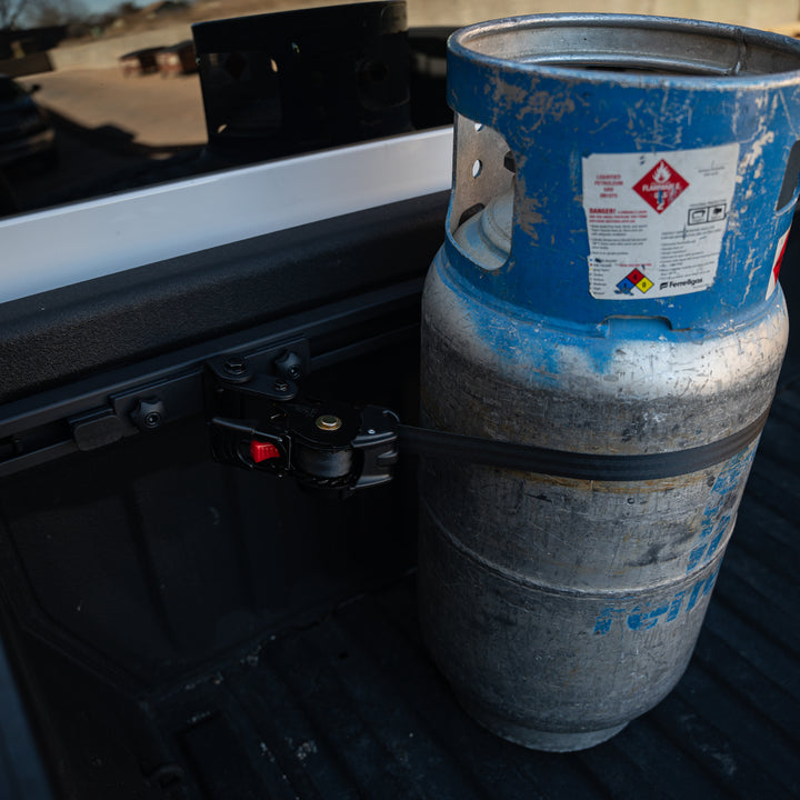 Bulkhead Rail + Swivel Strap Bundle - Chevrolet & GMC 1500 & HD