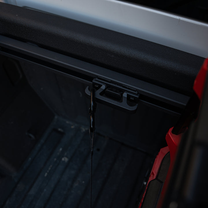 Bulkhead Rail + Swivel Strap Bundle - Chevrolet & GMC 1500 & HD