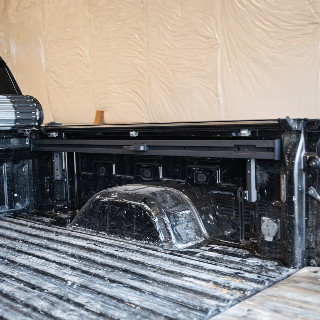 Integral Rails (Full Length) - Bedside Rail System - Chevrolet & GMC 1500 (2019+ 6'6" Bed)
