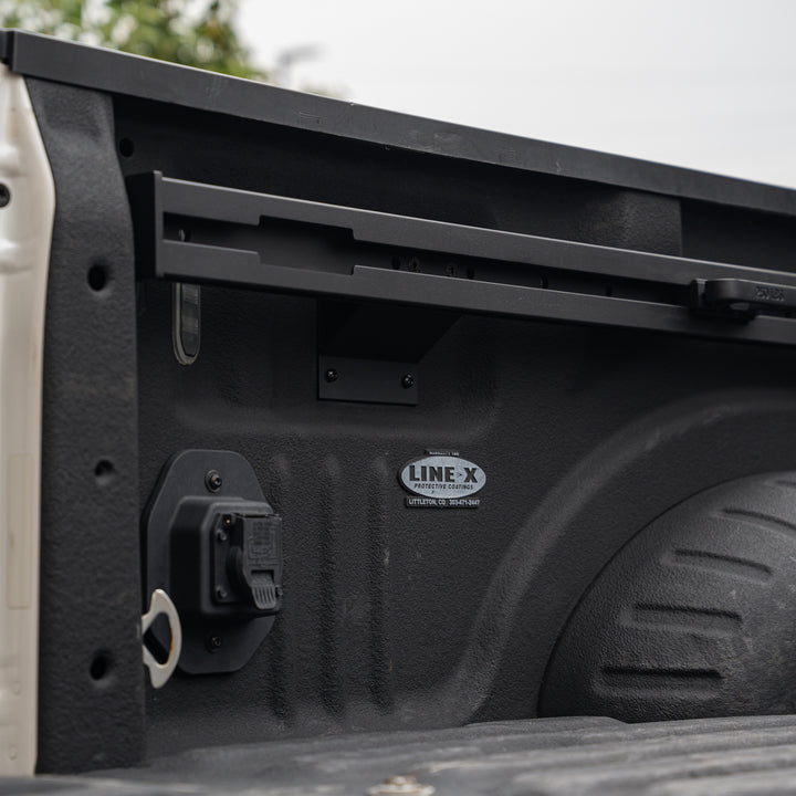 Integral Rails - Bedside Rail System - Ford Super Duty 2017+ 6.75' Bed