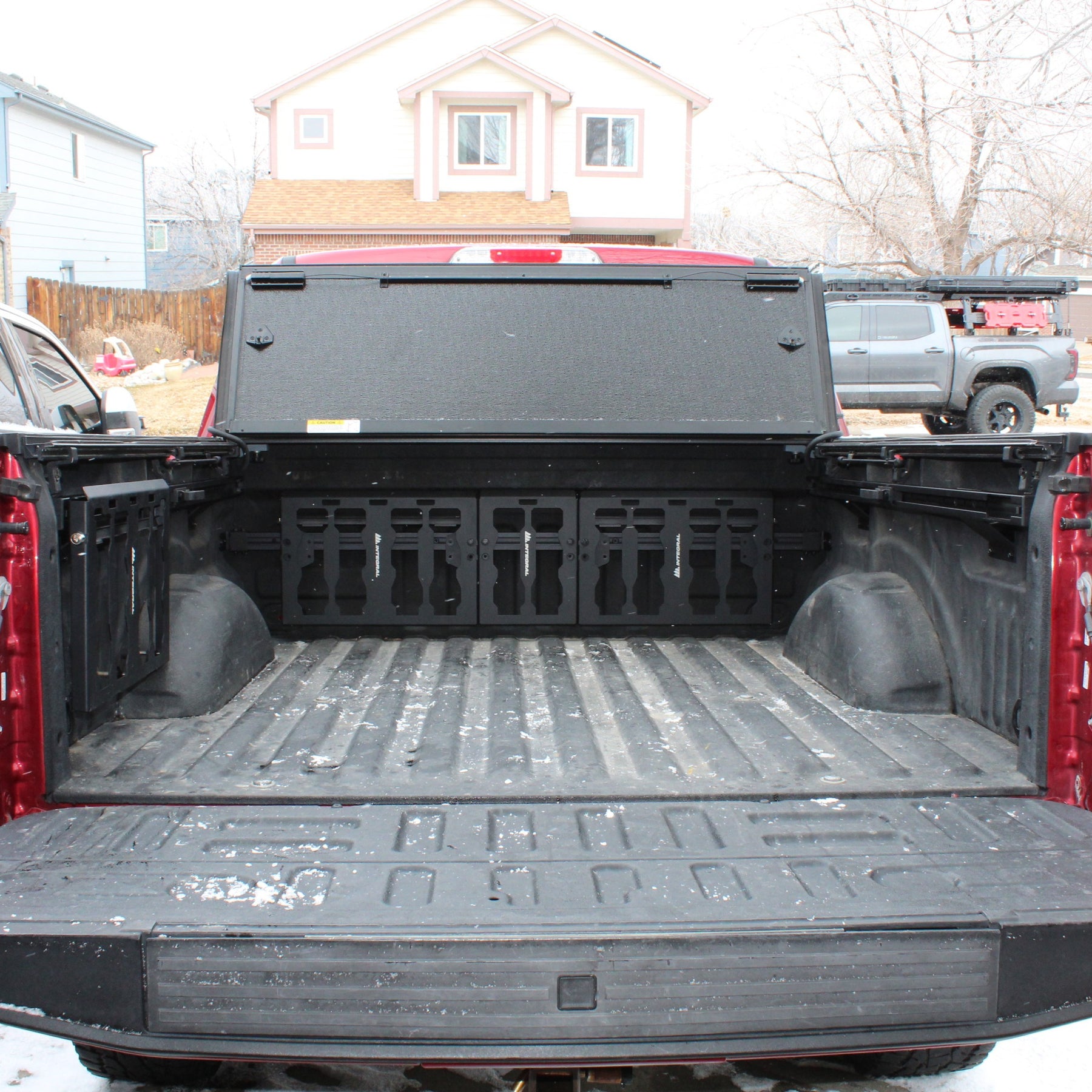 Integral Bulkhead Rail with Panel Kit - Super Duty (2017+) – Integral Truck