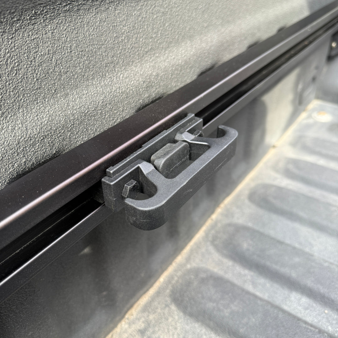 Integral Rail Full Bed Kit + Swivel Strap Bundle - Ford Super Duty (6.75' Bed)