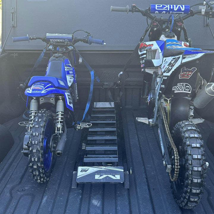 Bulkhead Rail + Swivel Strap Bundle - Ford F150 (5.5' Bed)